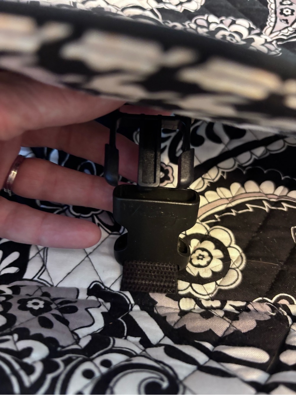 VERA BRADLEY Laptop Bag - Picture 3 of 16